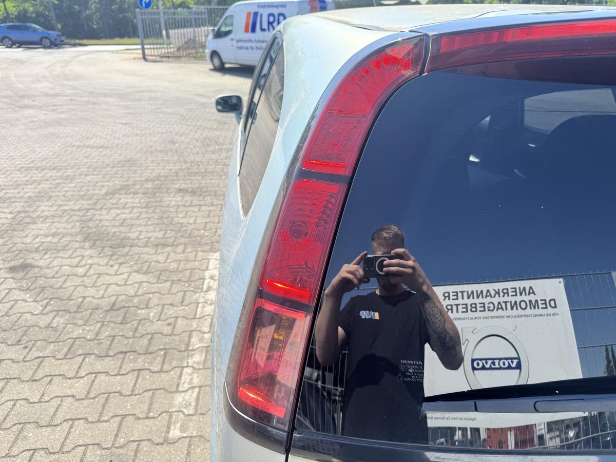 Honda Stream RN1 original R&uuml;cklicht R&uuml;ckleuchte Schlussleuchte links Bj.2004